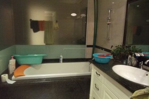 3 bedrooms Apartment in Cau Giay, Ha Noi,  No. 6090 12