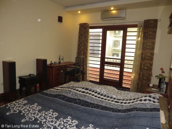 4 bedrooms Villa in Long Bien, Ha Noi, Vietnam No. 6347