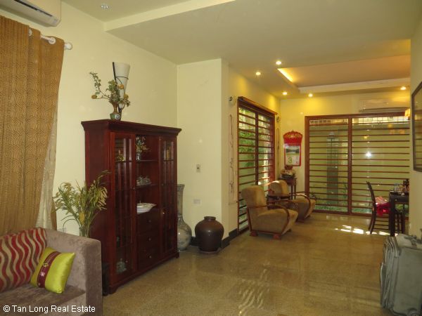 4 bedrooms Villa in Long Bien, Ha Noi, Vietnam No. 6347