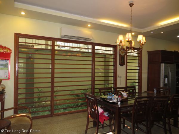 4 bedrooms Villa in Long Bien, Ha Noi, Vietnam No. 6347