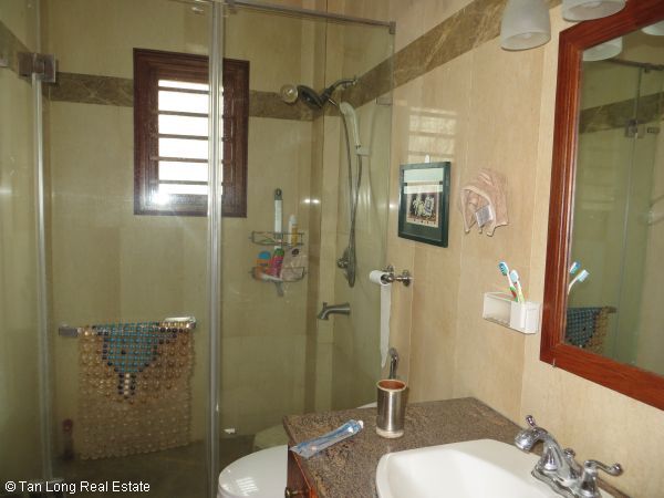 4 bedrooms Villa in Long Bien, Ha Noi, Vietnam No. 6347