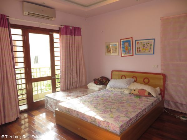 4 bedrooms Villa in Long Bien, Ha Noi, Vietnam No. 6347