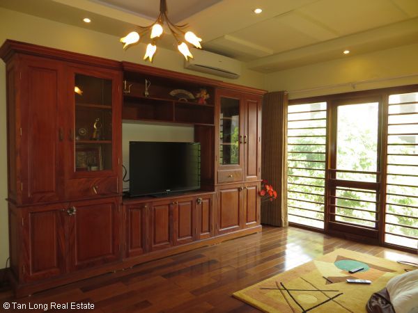 4 bedrooms Villa in Long Bien, Ha Noi, Vietnam No. 6347