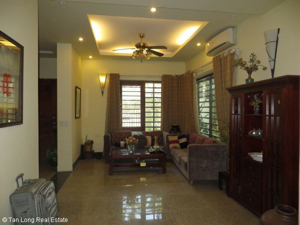 4 bedrooms Villa in Long Bien, Ha Noi, Vietnam No. 6347