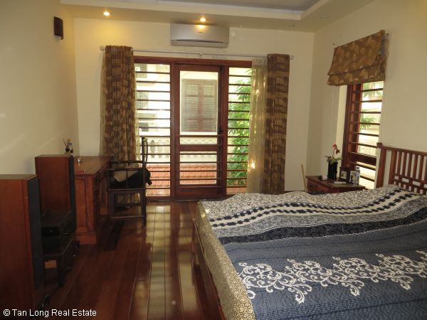 4 bedrooms Villa in Long Bien, Ha Noi, Vietnam No. 6347