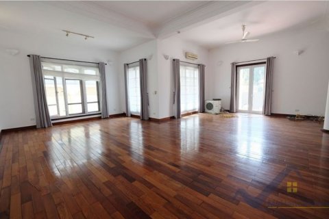 6 bedrooms Villa in Tay Ho, Ha Noi, No. 20387 5