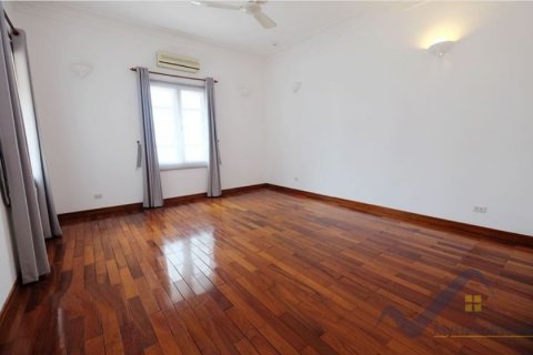 6 bedrooms Villa in Tay Ho, Ha Noi, No. 20387 8