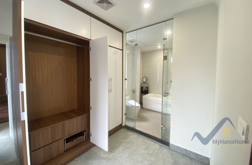 4 bedrooms Villa in Long Bien, Ha Noi, Vietnam No. 20348