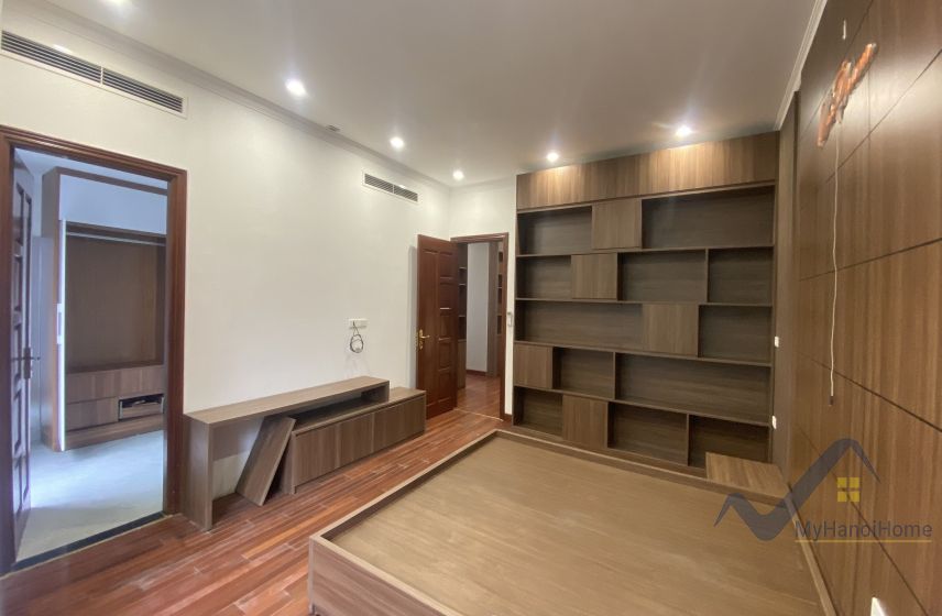 4 bedrooms Villa in Long Bien, Ha Noi, Vietnam No. 20348