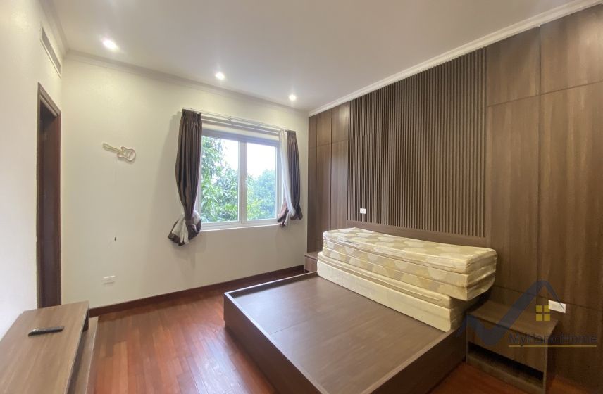 4 bedrooms Villa in Long Bien, Ha Noi, Vietnam No. 20348