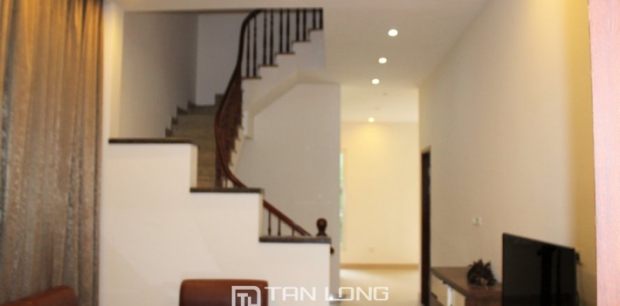 4 bedrooms Villa in Long Bien, Ha Noi, No. 2467