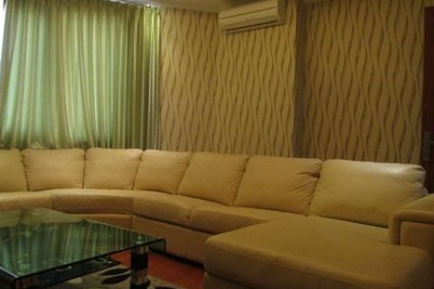 4 bedrooms Apartment in Cau Giay, Ha Noi,  No. 5337 5