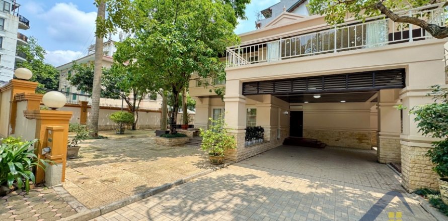 4 bedrooms Villa in Tay Ho, Ha Noi, No. 26459