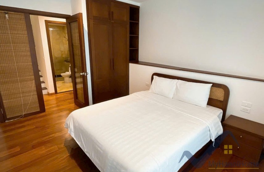 4 bedrooms Apartment in Tay Ho, Ha Noi, Vietnam No. 26462