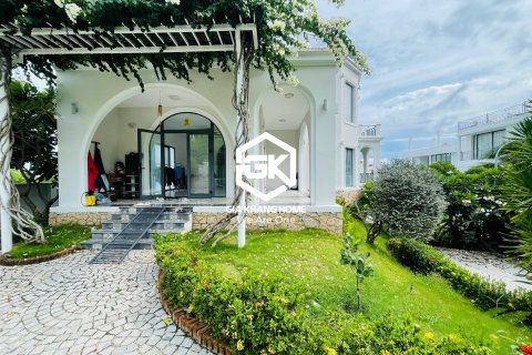 8 bedrooms Villa in Nha Trang,  No. 27779
