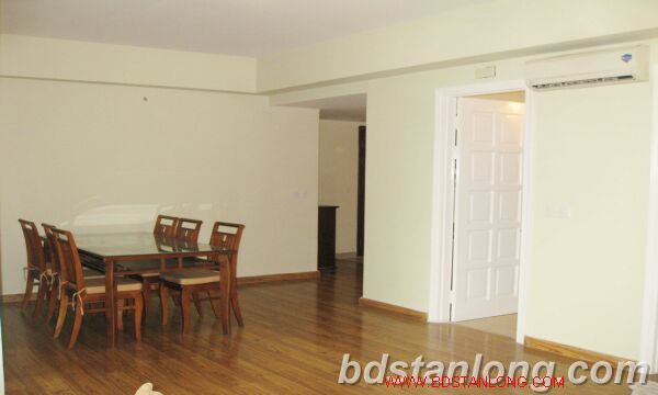 4 bedrooms Apartment in Tay Ho, Ha Noi, Vietnam No. 7720