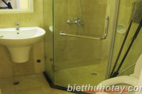 Квартира с 3 спальнями в Тэйхо, Ханой , № 7721