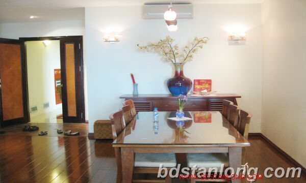 3 bedrooms Apartment in Tay Ho, Ha Noi, Vietnam No. 7723
