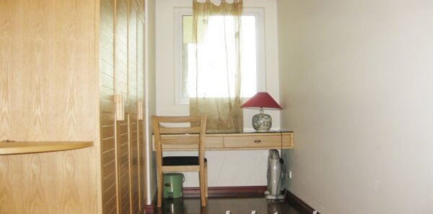 Квартира с 3 спальнями в Тэйхо, Ханой ,  № 7723