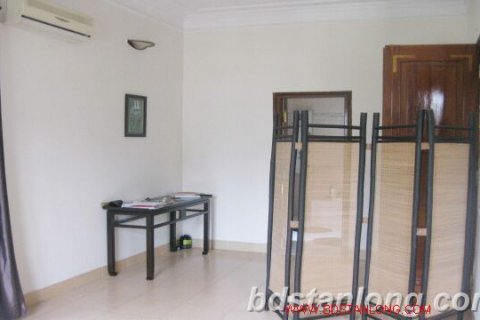 Вилла с 5 спальнями в Тэйхо, Ханой ,  № 8777