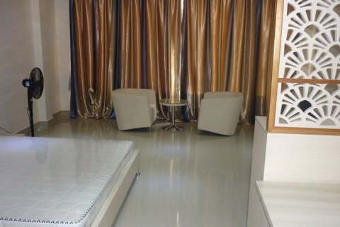 Studio Apartment in Cau Giay, Ha Noi, No. 6008 2