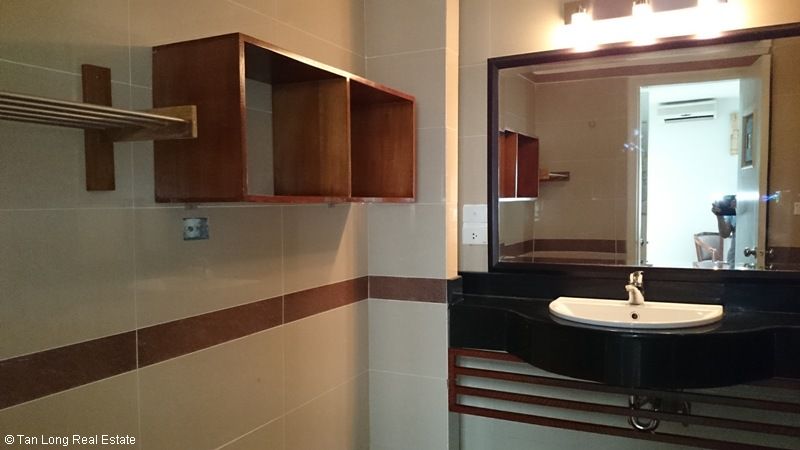 3 bedrooms Apartment in Ba Dinh, Ha Noi, Vietnam No. 8087
