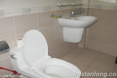 Дом с 4 спальнями в Бадинь, Ханой , № 8090 10