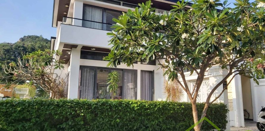 3 bedrooms Villa in Nha Trang,  No. 28487