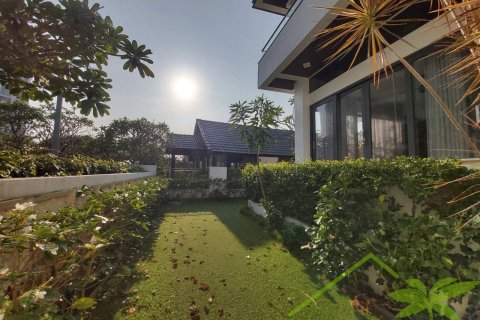3 bedrooms Villa in Nha Trang,  No. 28487 2