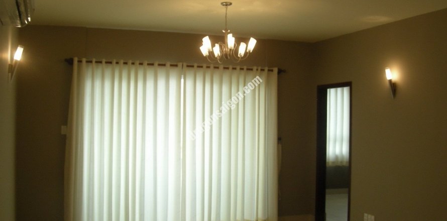 Studio Apartment in District 5, Ho Chi Minh,  No. 15752