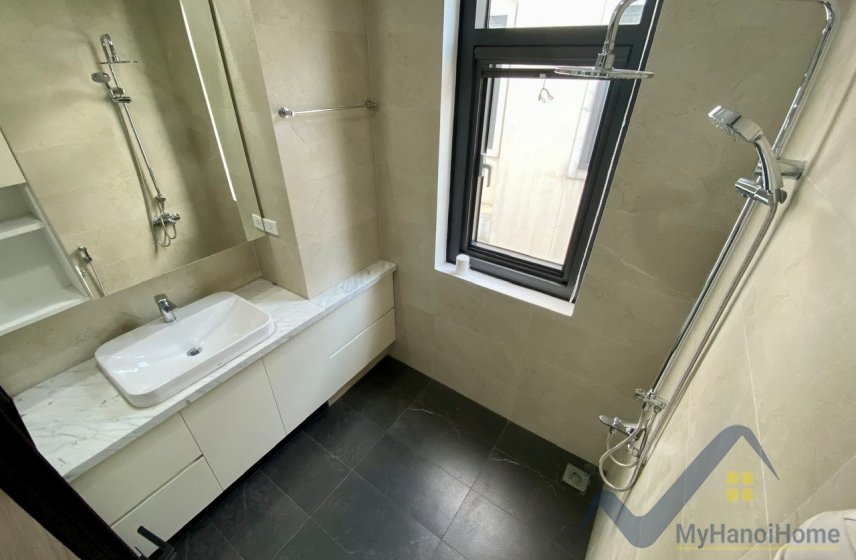 4 bedrooms Villa in Tay Ho, Ha Noi, Vietnam No. 26534