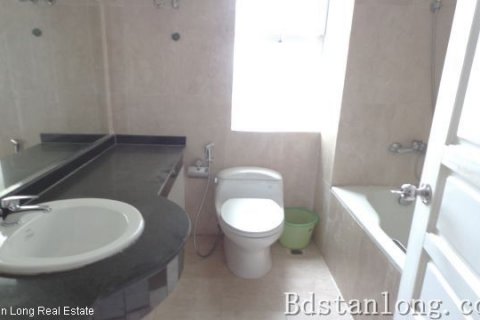 Квартира с 3 спальнями в Тэйхо, Ханой ,  № 7788 7