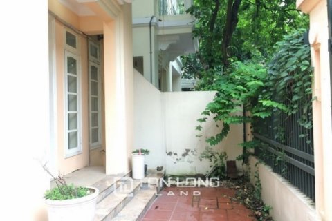 5 bedrooms Villa in Tay Ho, Ha Noi, No. 2726 2