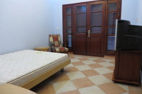 Вилла с 4 спальнями в Тэйхо, Ханой , № 6686 13