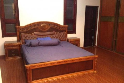 Вилла с 5 спальнями в Лонгбьен, Ханой , № 5527 9