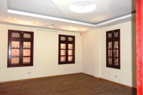 Вилла с 4 спальнями в Каузяй, Ханой ,  № 7312 9