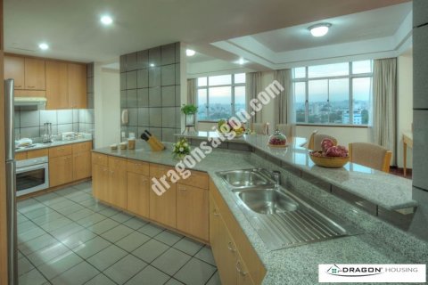 Квартира с 3 спальнями в Район 3, Хошимин ,  № 15413 16