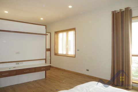 Вилла с 3 спальнями в Лонгбьен, Ханой ,  № 20368 9