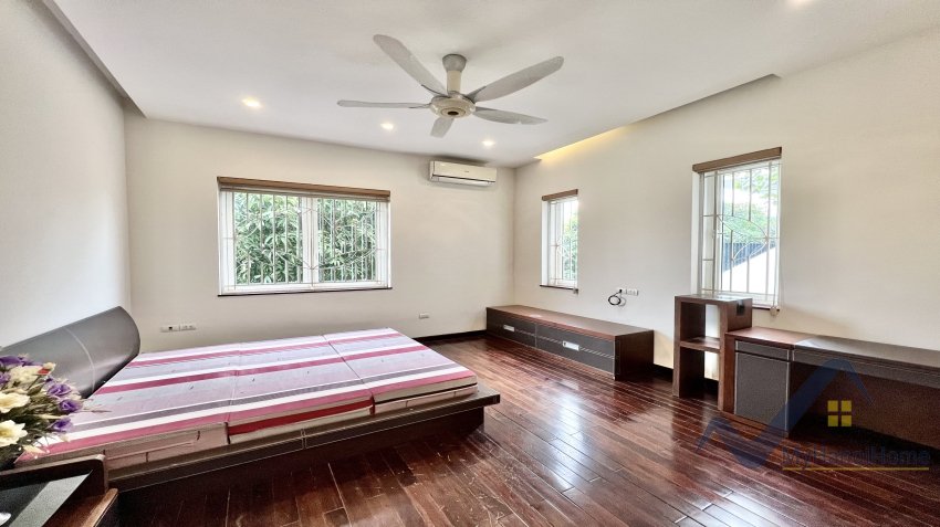 3 bedrooms Villa in Long Bien, Ha Noi, Vietnam No. 20365
