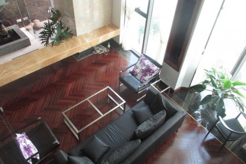 4 bedrooms Duplex in Hai Ba Trung, Ha Noi,  No. 9496