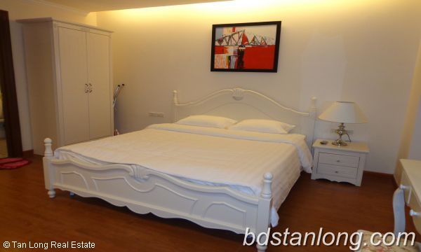 Квартира с 2 спальнями в Бадинь, Ханой, Вьетнам № 8185