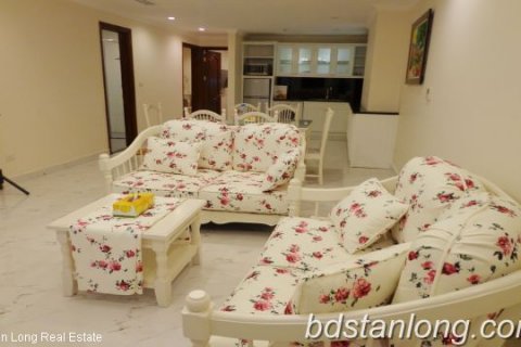2 bedrooms Apartment in Ba Dinh, Ha Noi, No. 8185 3