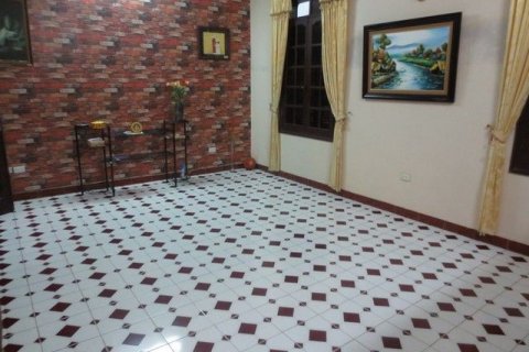3 bedrooms House in Dong Da, Ha Noi, No. 6658 5