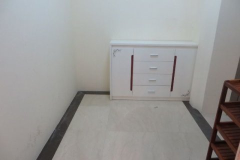 Квартира с 4 спальнями в Тэйхо, Ханой , № 7396