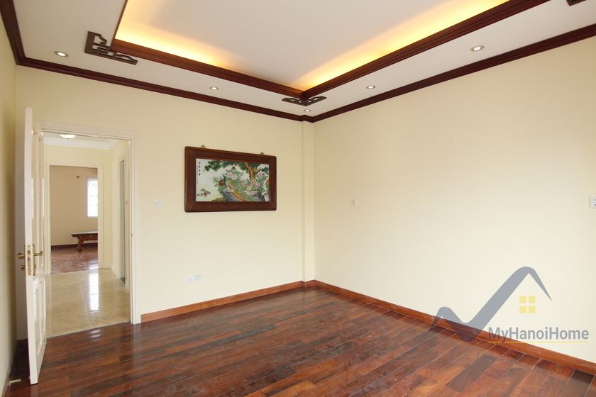 5 bedrooms Villa in Long Bien, Ha Noi, Vietnam No. 19731
