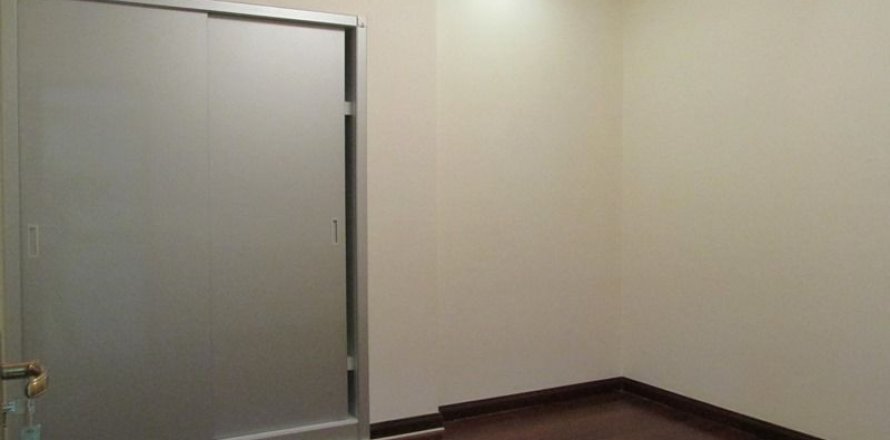 Квартира с 2 спальнями в Тханьсуан, Ханой , № 6337