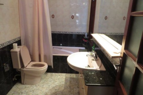 Дом с 4 спальнями в Бадинь, Ханой , № 6340 18