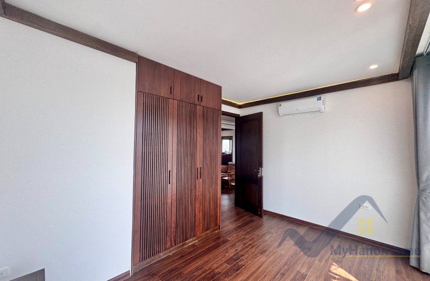 4 bedrooms Apartment in Tay Ho, Ha Noi, Vietnam No. 30336