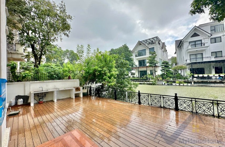 4 bedrooms Villa in Long Bien, Ha Noi, Vietnam No. 30333