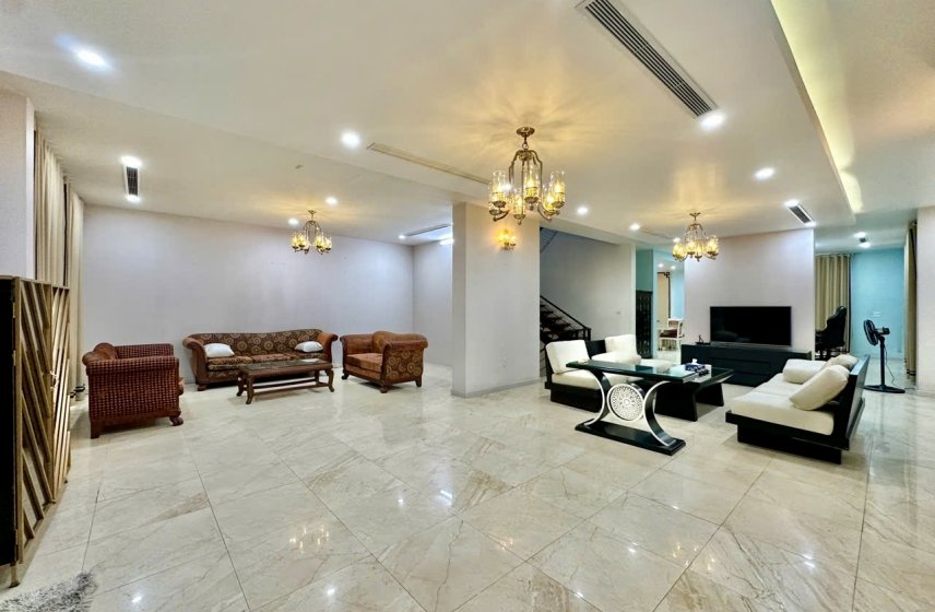 4 bedrooms Villa in Long Bien, Ha Noi, Vietnam No. 30333